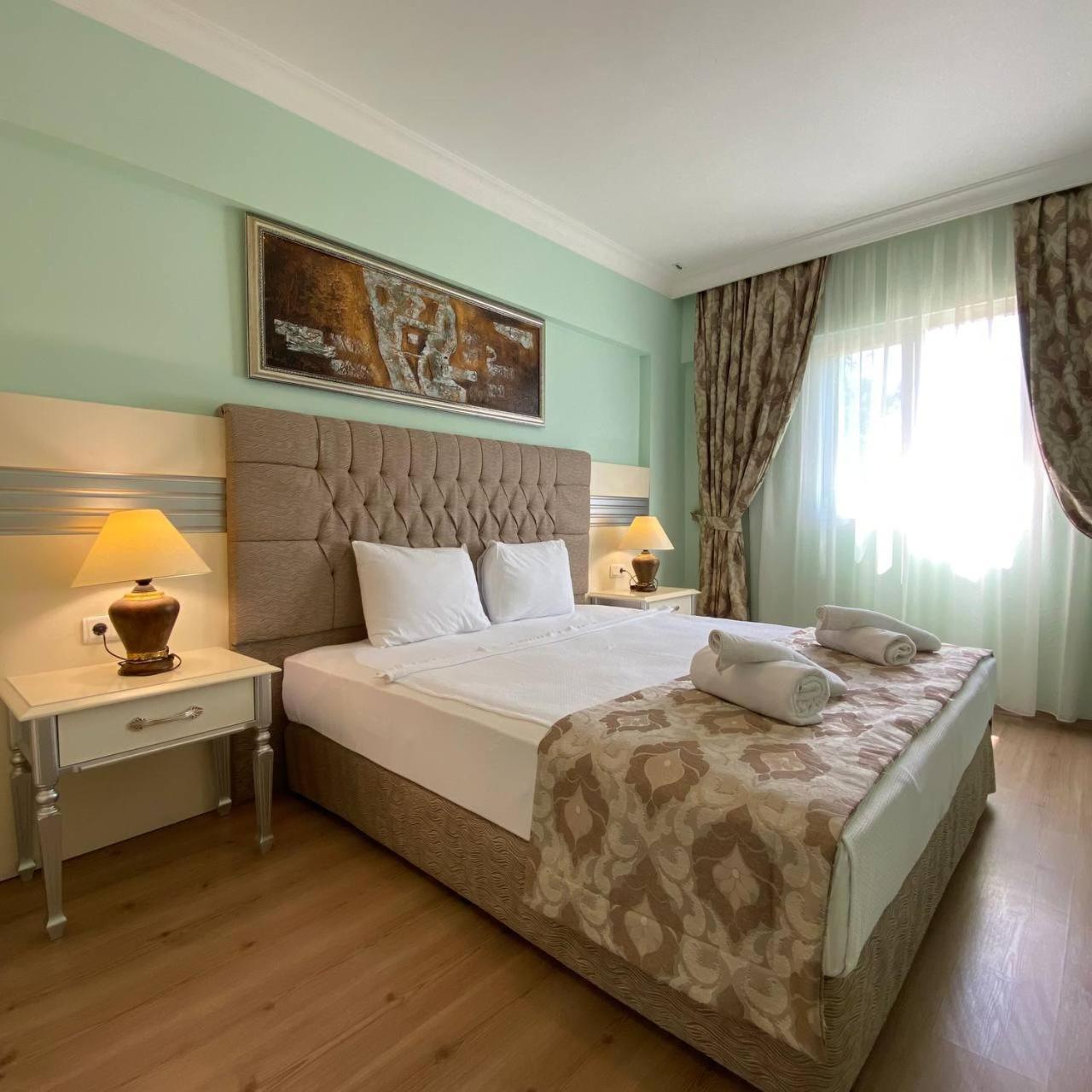 Pine Club Apart Hotel Kusadasi Exterior photo