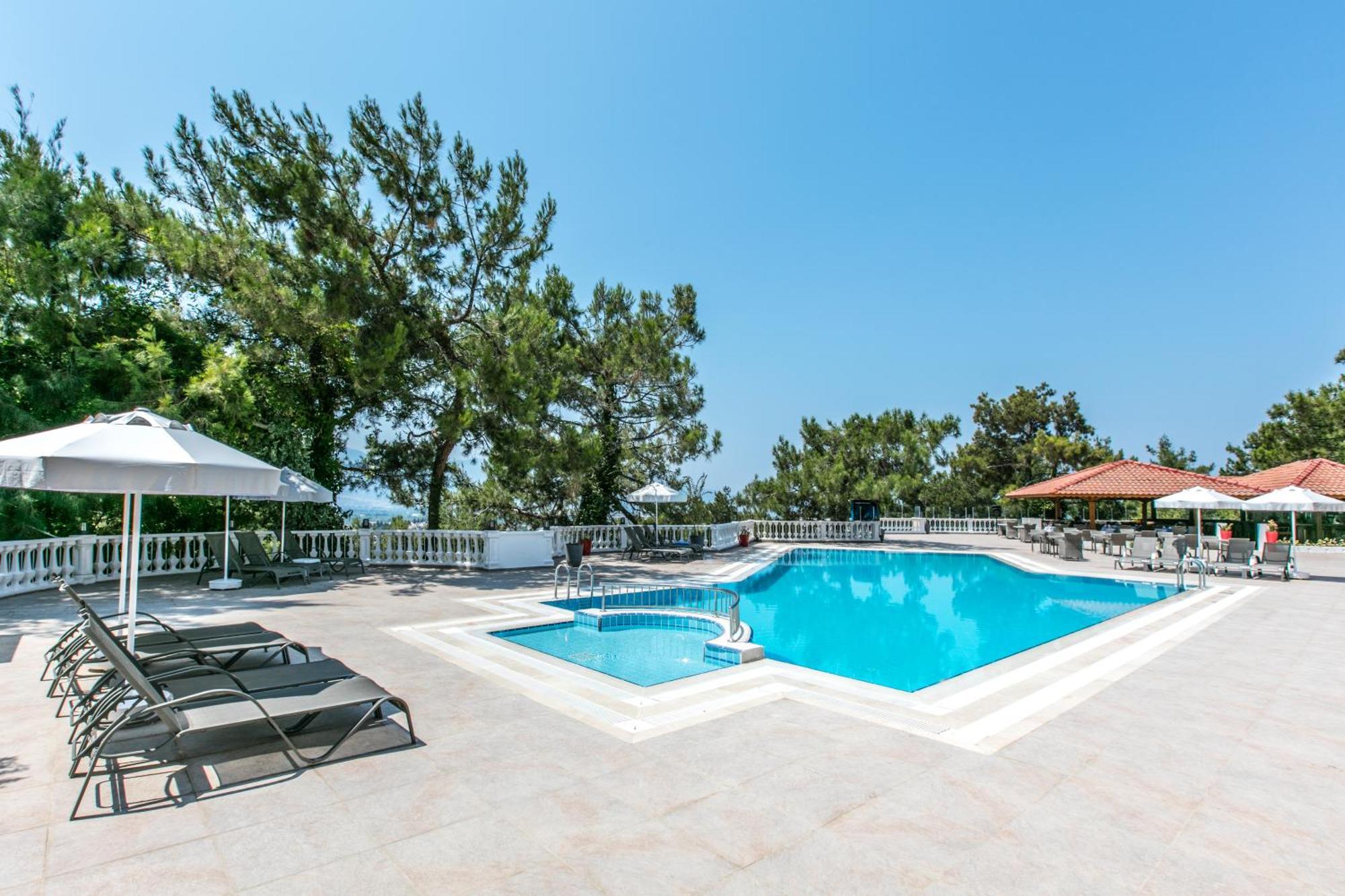 Pine Club Apart Hotel Kusadasi Exterior photo