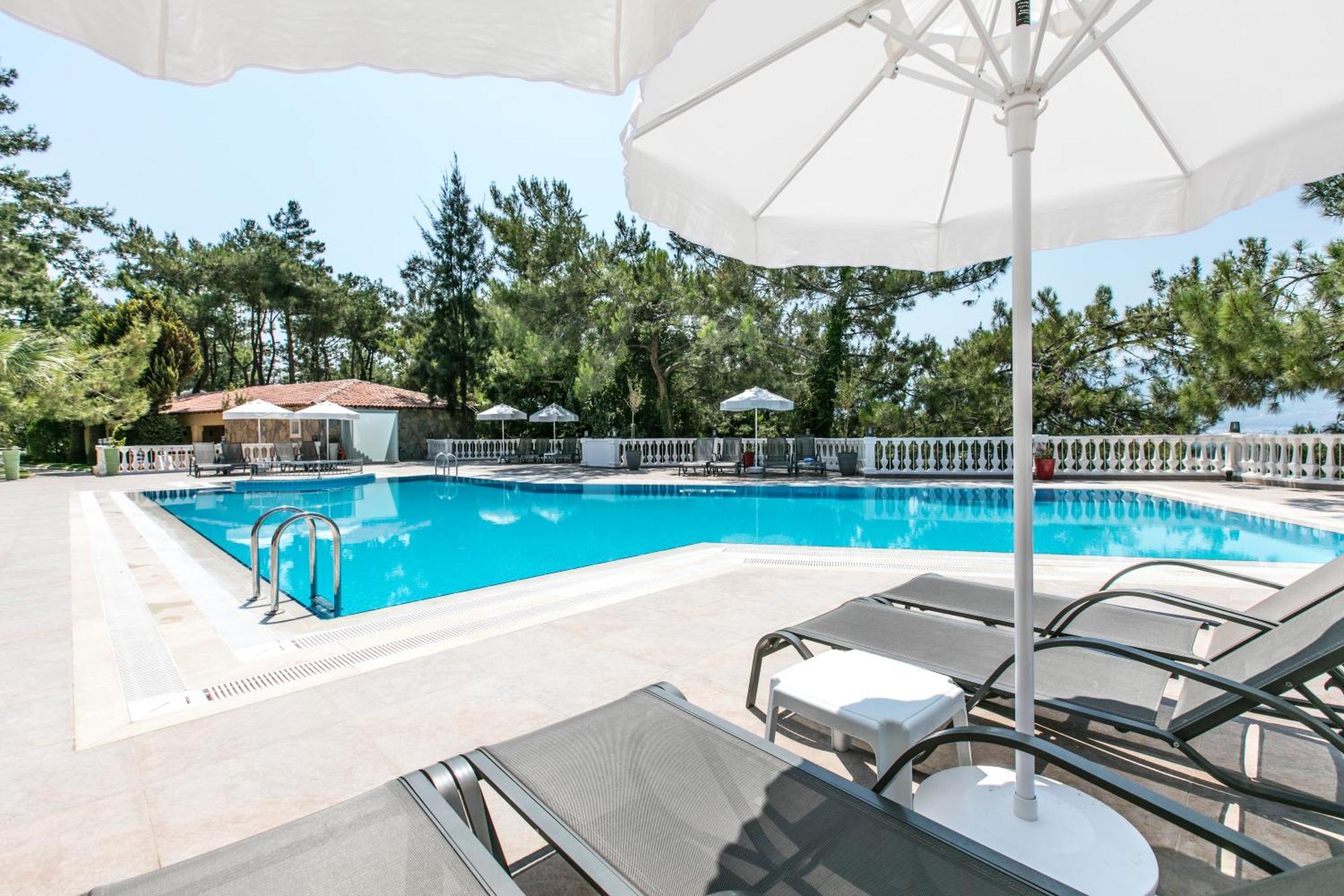 Pine Club Apart Hotel Kusadasi Exterior photo